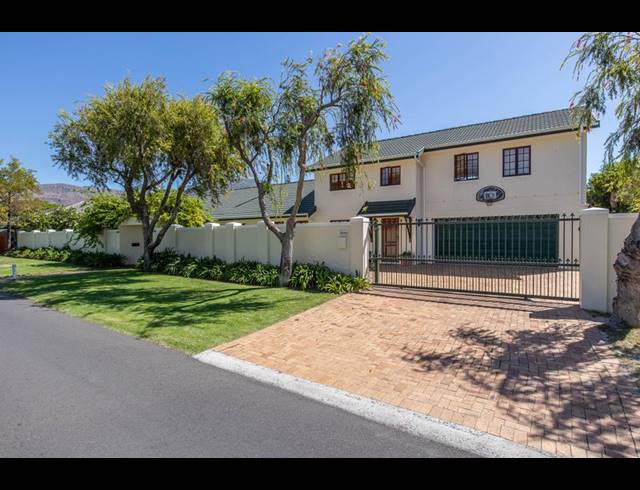 5 BEDROOM HOUSE FOR SALE IN TOKAI